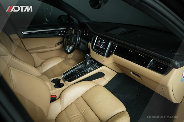 Porsche Macan 2.0 | Panoramadak | Elektrische Trekhaak | Keyless