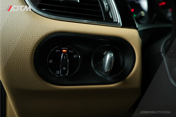 Porsche Macan 2.0 | Panoramadak | Elektrische Trekhaak | Keyless