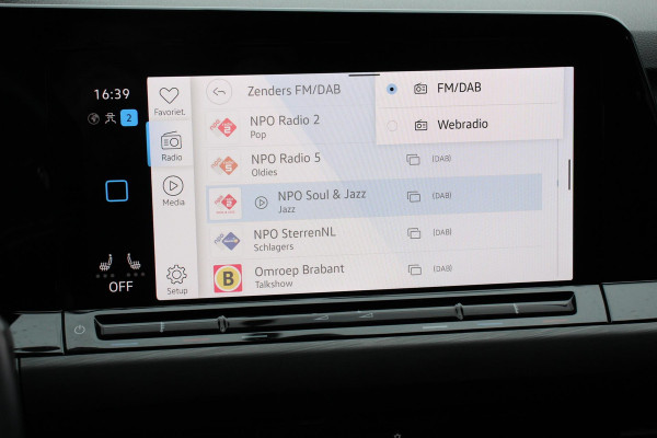 Volkswagen Golf 1.5 eTSI 150pk DSG Style | Navigatie | Apple Carplay/Android Auto | Parkeersensoren | Camera | Park Assist | Adaptive Cruise Control | Blind Spot Assist | Stoel- en stuurverwarming | Ledverlichting | Virtual Cockpit | Lane Assist | Climatronic