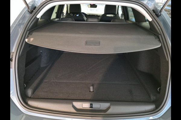 Peugeot 308 SW 1.2 Hybrid 145 e-DCS6 Allure .