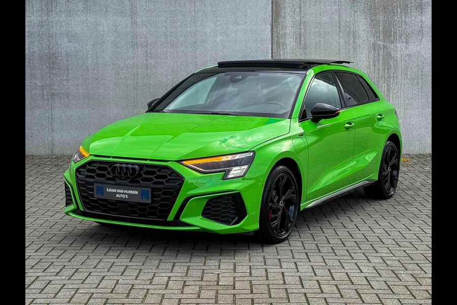 Audi A3 Sportback 45TFSI e 245pk S-Tronic Competition S Edition S-Line 1e Eig|Audi Exclusive|Pano|Kuipstoelen|360°|Ambiance|Matrix