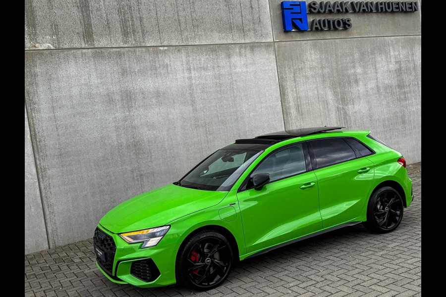 Audi A3 Sportback 45TFSI e 245pk S-Tronic Competition S Edition S-Line 1e Eig|Audi Exclusive|Pano|Kuipstoelen|360°|Ambiance|Matrix
