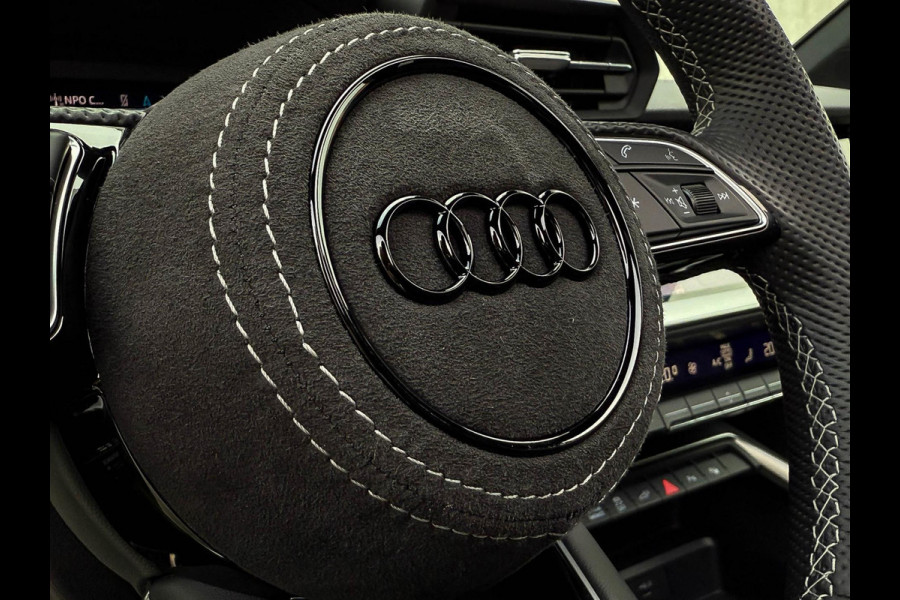 Audi A3 Sportback 45TFSI e 245pk S-Tronic Competition S Edition S-Line 1e Eig|Audi Exclusive|Pano|Kuipstoelen|360°|Ambiance|Matrix