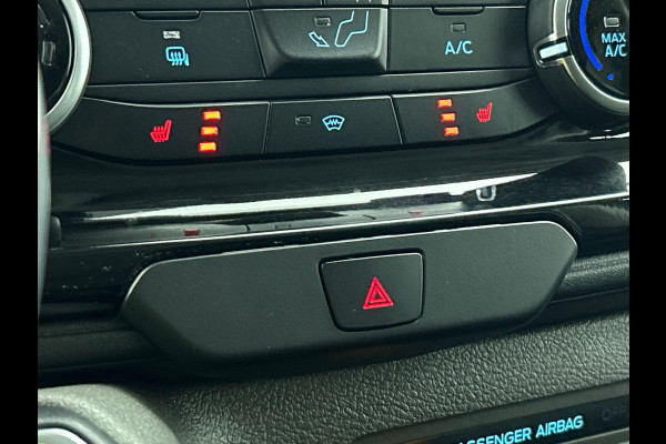 Ford Transit Custom 300 2.0 TDCI L2H1 Limited Dubbele Cabine Navi| Airco| 2 Schuifdeuren | Trekhaak| PDC| Carplay| DAB|