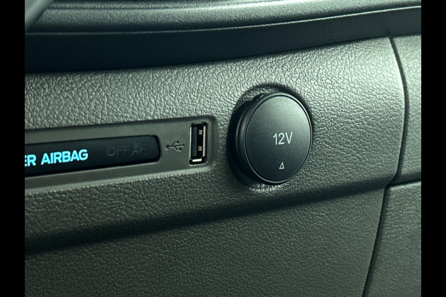 Ford Transit Custom 300 2.0 TDCI L2H1 Limited Dubbele Cabine Navi| Airco| 2 Schuifdeuren | Trekhaak| PDC| Carplay| DAB|