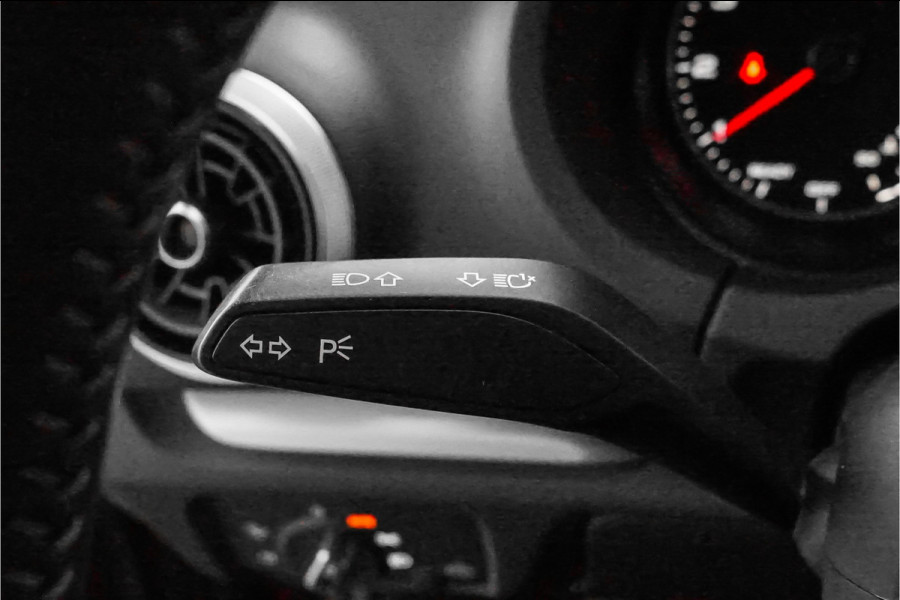 Audi A3 Sportback 1.0 TFSI Sport S Line Edition Climate Cruise 18"