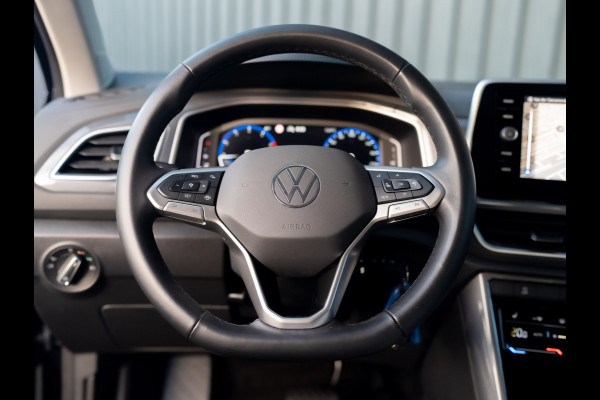 Volkswagen T-Roc 1.5 TSI 150Pk DSG Style | Trekhaak afnb. | IQ Light | Allseason banden | Prijs Rijklaar!!