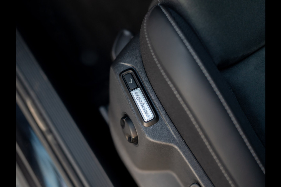 Volkswagen T-Roc 1.5 TSI 150Pk DSG Style | Trekhaak afnb. | IQ Light | Allseason banden | Prijs Rijklaar!!