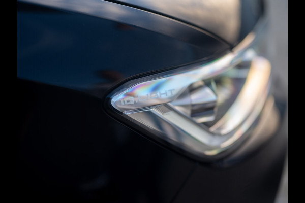 Volkswagen T-Roc 1.5 TSI 150Pk DSG Style | Trekhaak afnb. | IQ Light | Allseason banden | Prijs Rijklaar!!