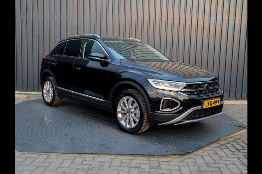 Volkswagen T-Roc 1.5 TSI 150Pk DSG Style | Trekhaak afnb. | IQ Light | Allseason banden | Prijs Rijklaar!!