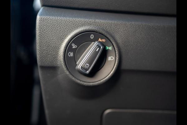 Volkswagen T-Roc 1.5 TSI 150Pk DSG Style | Trekhaak afnb. | IQ Light | Allseason banden | Prijs Rijklaar!!