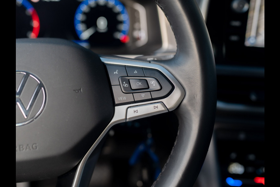 Volkswagen T-Roc 1.5 TSI 150Pk DSG Style | Trekhaak afnb. | IQ Light | Allseason banden | Prijs Rijklaar!!