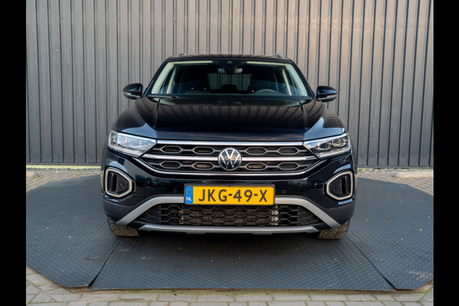Volkswagen T-Roc 1.5 TSI 150Pk DSG Style | Trekhaak afnb. | IQ Light | Allseason banden | Prijs Rijklaar!!