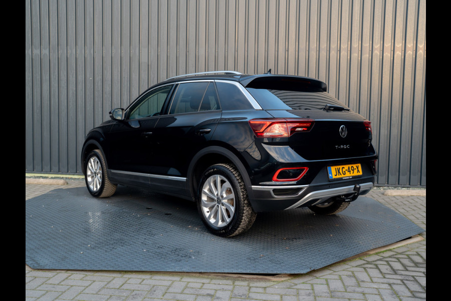 Volkswagen T-Roc 1.5 TSI 150Pk DSG Style | Trekhaak afnb. | IQ Light | Allseason banden | Prijs Rijklaar!!