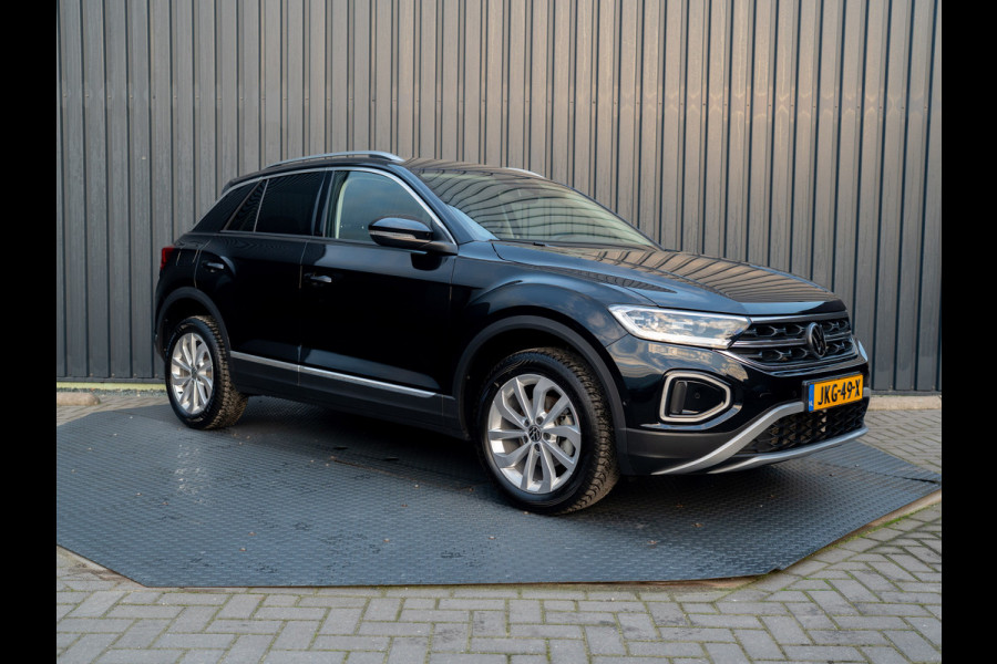 Volkswagen T-Roc 1.5 TSI 150Pk DSG Style | Trekhaak afnb. | IQ Light | Allseason banden | Prijs Rijklaar!!
