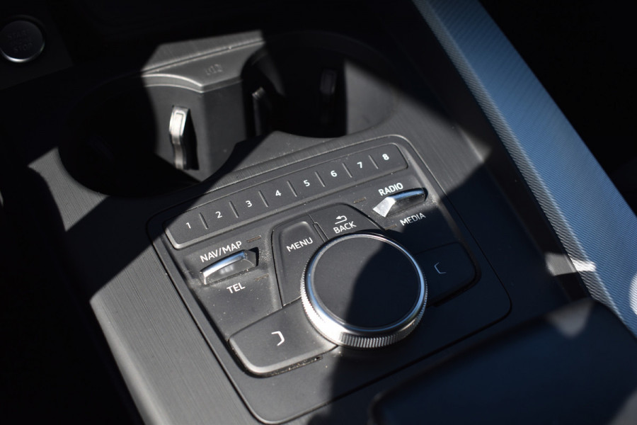 Audi A4 Avant 35 TFSI 150PK S-TRONIC SPORT EDITION NAVI/PDC/LED