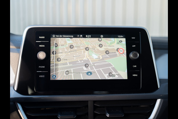 Volkswagen T-Roc 1.5 TSI 150Pk DSG Style | Trekhaak afnb. | IQ Light | Allseason banden | Prijs Rijklaar!!