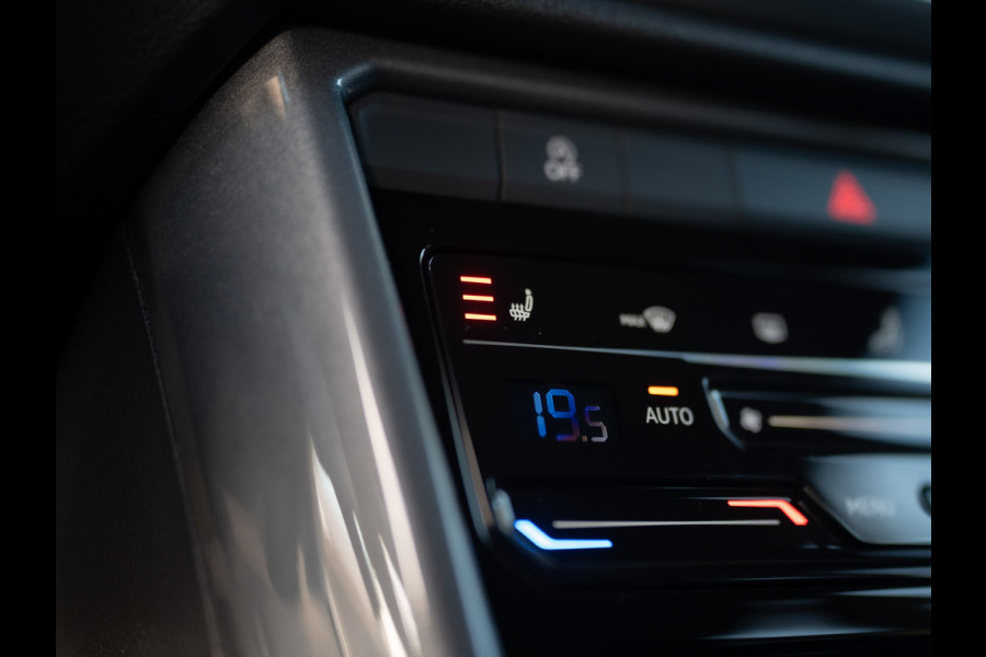 Volkswagen T-Roc 1.5 TSI 150Pk DSG Style | Trekhaak afnb. | IQ Light | Allseason banden | Prijs Rijklaar!!