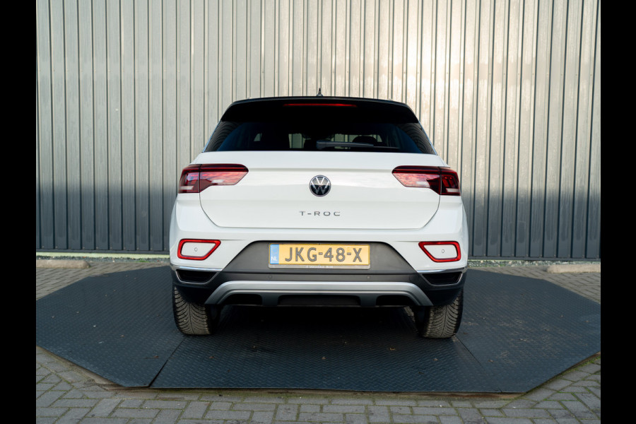 Volkswagen T-Roc 1.5 TSI 150Pk DSG Style | Trekhaak afnb. | IQ Light | Allseason banden | Prijs Rijklaar!!