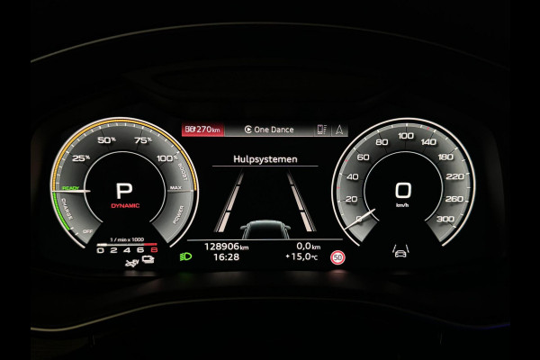 Audi Q8 55 TFSI e Quattro Competition S-Line Pano RS-Seats Sfeer Luchtver. B&O 360º