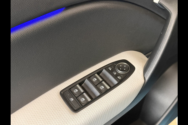 Renault Captur 1.3 TCe 130pk Edition One| Groot Navi | Bose | Stoel verwarming | 17" | Camera | Volledig Dealer onderhouden!