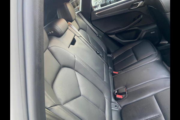 Porsche Macan 2.0 KRIJTGRIJS/SPORTDESIGN/PANO/BOSE/NAVI