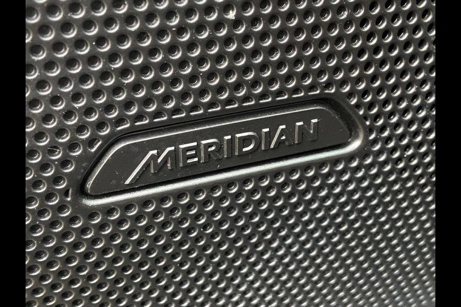 Land Rover Range Rover Velar 2.0 4x4 R-DYNAMIC/PANO/VIRTUAL/GRIJS-KENTEKEN