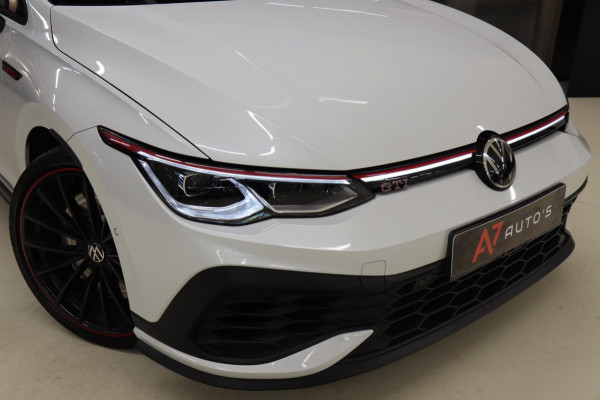 Volkswagen Golf 2.0 TSI GTI CLUBSPORT 45 JAHRE /PANO/AKRA/IQ-LIGHT/KEYLES/VOLL