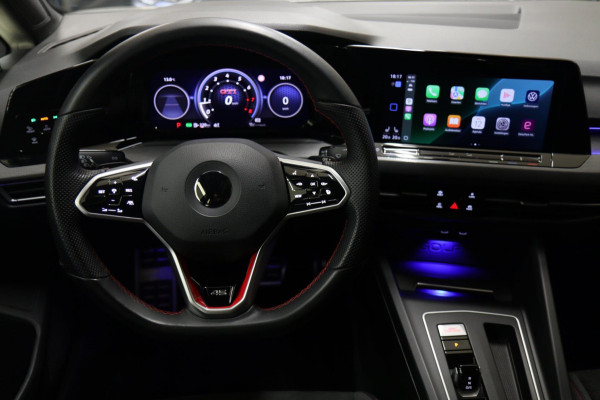 Volkswagen Golf 2.0 TSI GTI CLUBSPORT 45 JAHRE /PANO/AKRA/IQ-LIGHT/KEYLES/VOLL