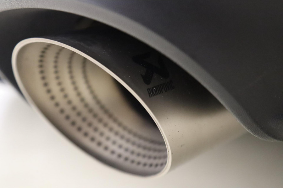 Volkswagen Golf 2.0 TSI GTI CLUBSPORT 45 JAHRE /PANO/AKRA/IQ-LIGHT/KEYLES/VOLL