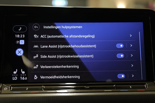 Volkswagen Golf 2.0 TSI GTI CLUBSPORT 45 JAHRE /PANO/AKRA/IQ-LIGHT/KEYLES/VOLL