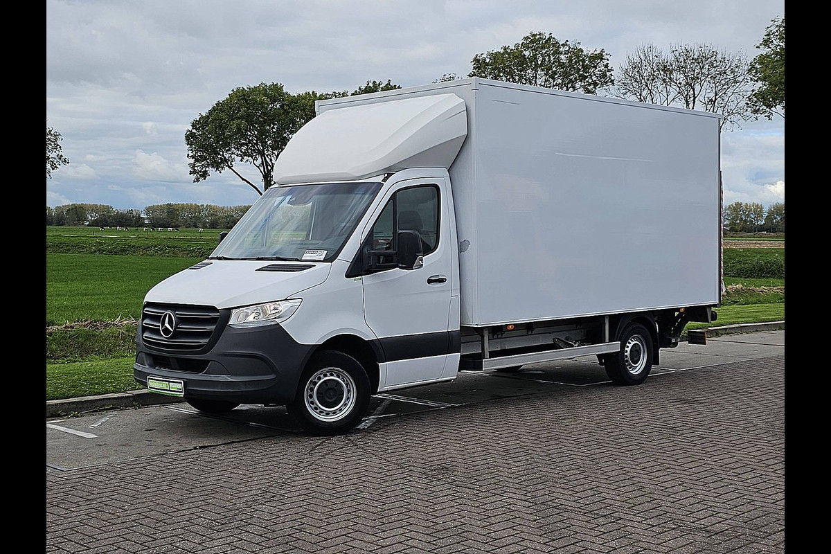 Mercedes-Benz Sprinter 314 2.2 CDI Bakwagen Laadklep Camera Zijdeur Spoiler Mbux Euro6 143Pk!