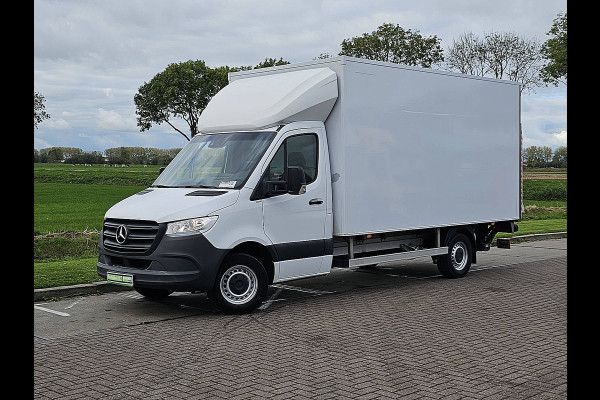 Mercedes-Benz Sprinter 314 2.2 CDI Bakwagen Laadklep Camera Zijdeur Spoiler Mbux Euro6 143Pk!