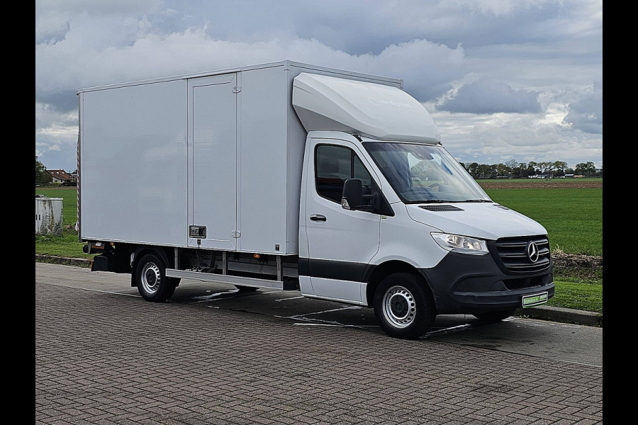 Mercedes-Benz Sprinter 314 2.2 CDI Bakwagen Laadklep Camera Zijdeur Spoiler Mbux Euro6 143Pk!