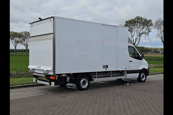 Mercedes-Benz Sprinter 314 2.2 CDI Bakwagen Laadklep Camera Zijdeur Spoiler Mbux Euro6 143Pk!