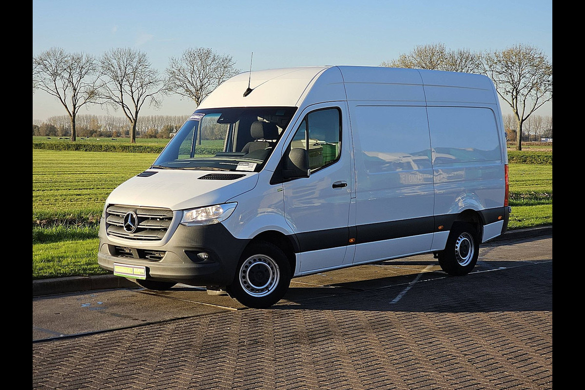 Mercedes-Benz Sprinter 314 2.2 CDI L2H2 EURO VI-D RWD Mbux + Navi Automaat Trekhaak Camera 143Pk Euro6 1e Eigenaar Oh-Historie!