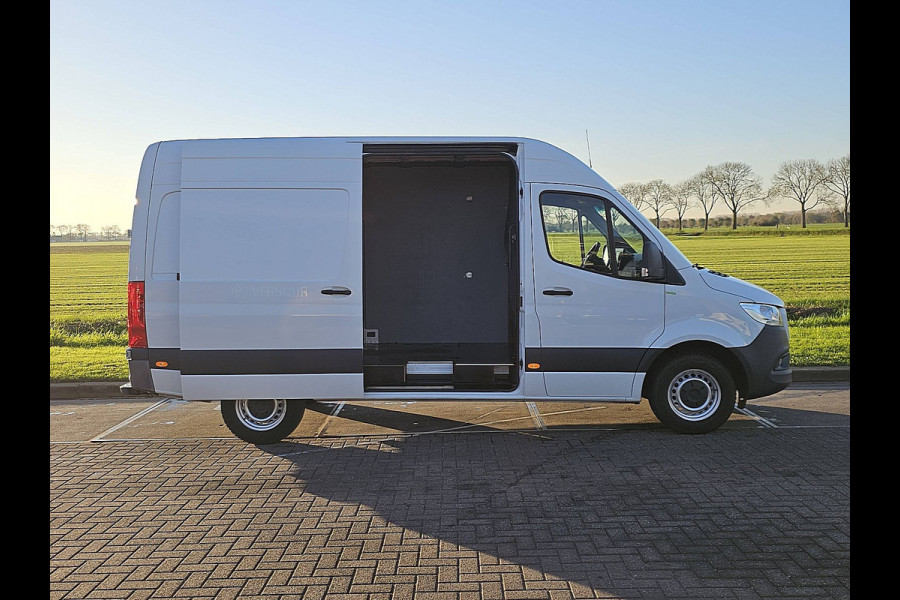 Mercedes-Benz Sprinter 314 2.2 CDI L2H2 EURO VI-D RWD Mbux + Navi Automaat Trekhaak Camera 143Pk Euro6 1e Eigenaar Oh-Historie!