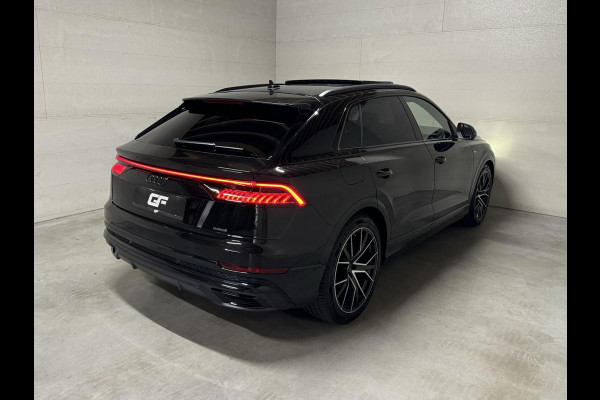 Audi Q8 55 TFSI e Quattro Competition S-Line Pano RS-Seats Sfeer Luchtver. B&O 360º