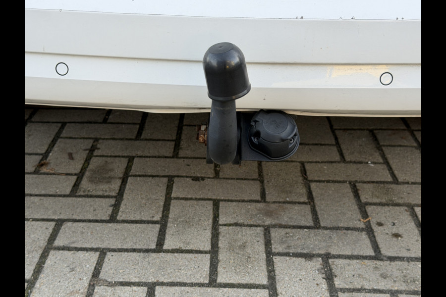 Volkswagen Caddy 2.0 TDI 102PK L2H1 Euro 6 Maxi Exclusive Edition Automaat/CarPlay/cruise control/trekhaak