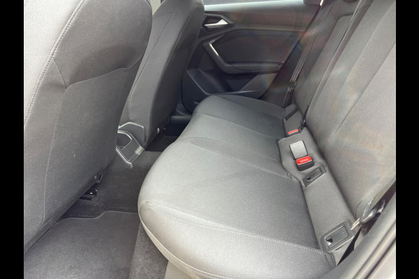 Audi A1 Sportback 30 TFSI S-Line | Automaat | Carplay | PDC