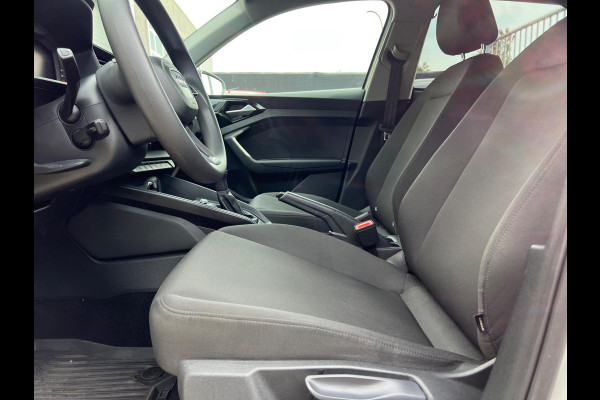 Audi A1 Sportback 30 TFSI S-Line | Automaat | Carplay | PDC