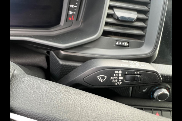 Audi A1 Sportback 30 TFSI S-Line | Automaat | Carplay | PDC