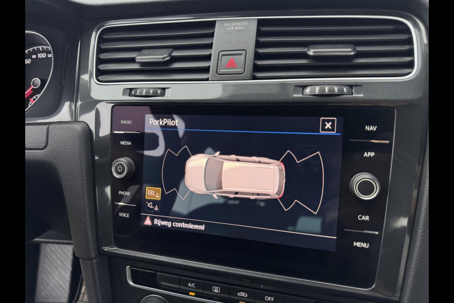 Volkswagen Golf 1.0 TSI 110pk Comfortline CarPlay Navi Elektr.Trekhaak Garantie Airco