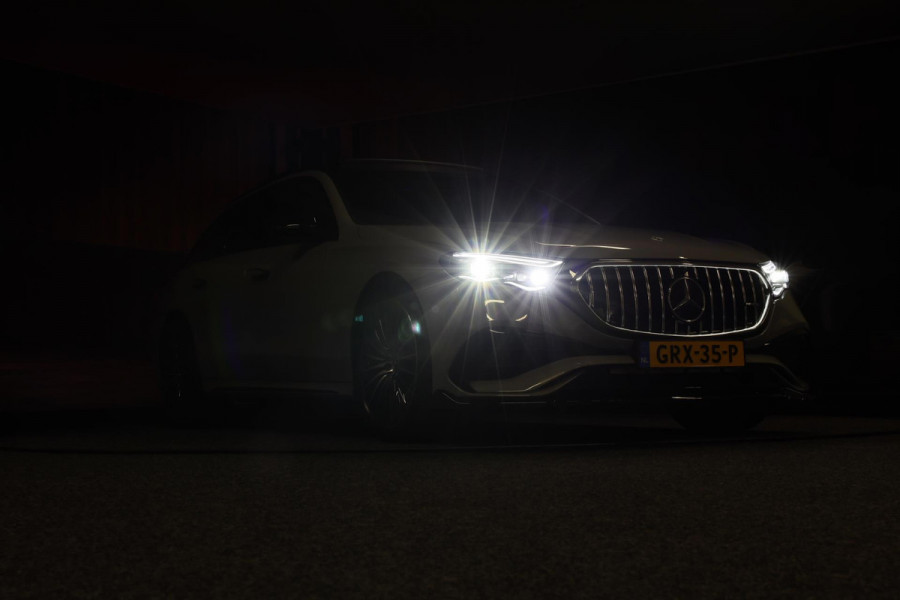 Mercedes-Benz E-Klasse Estate 300 e AMG Line / HYPERSCREEN / Acc / Lane Assist / Dode Hoek / Head Up / 360 Camera / Leder / Pano