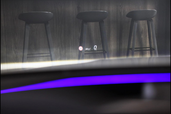 Mercedes-Benz E-Klasse Estate 300 e AMG Line / HYPERSCREEN / Acc / Lane Assist / Dode Hoek / Head Up / 360 Camera / Leder / Pano