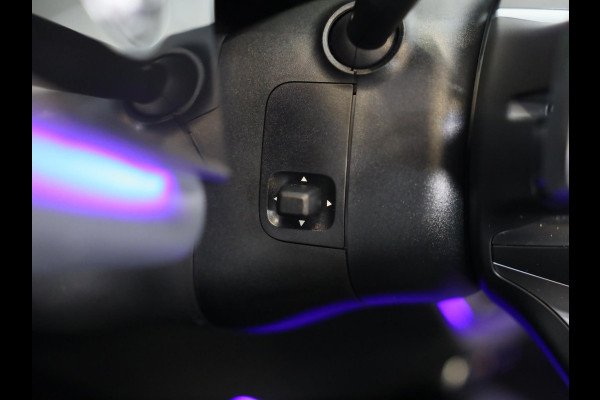 Mercedes-Benz E-Klasse Estate 300 e AMG Line / HYPERSCREEN / Acc / Lane Assist / Dode Hoek / Head Up / 360 Camera / Leder / Pano