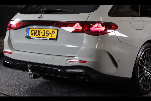 Mercedes-Benz E-Klasse Estate 300 e AMG Line / HYPERSCREEN / Acc / Lane Assist / Dode Hoek / Head Up / 360 Camera / Leder / Pano
