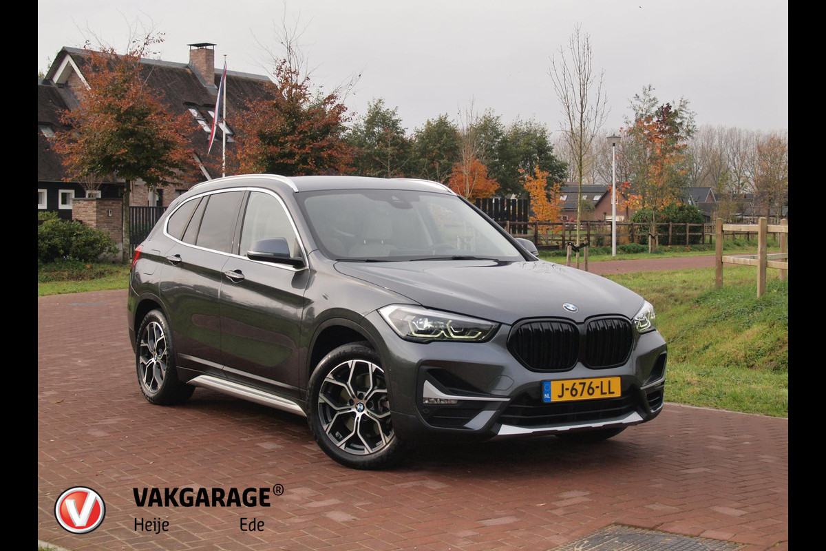 BMW X1 xDrive25e eDrive Edition | Head-Up Display | Harman Kardon | Apple Carplay | Sfeerverlichting | Trekhaak |