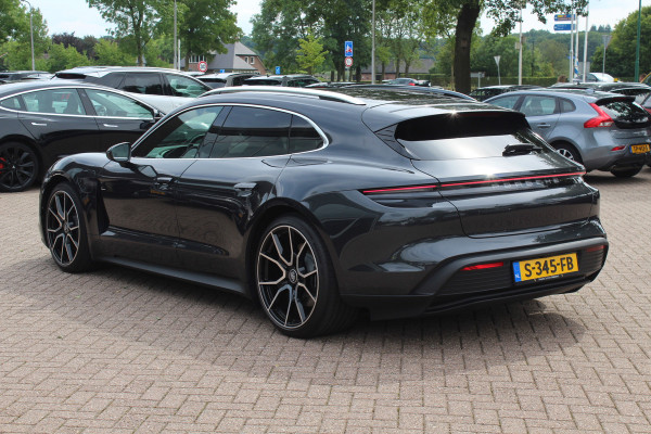 Porsche Taycan Sport Turismo 79 kWh / SoH 90.8% / Panoramadak / Camera / Adaptieve stoelen / Luchtvering / 21'' / Bose / Keyless / Sportchrono / Stoelverwarming / DAB / ACC