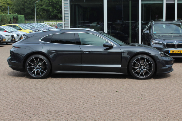 Porsche Taycan Sport Turismo 79 kWh / SoH 90.8% / Panoramadak / Camera / Adaptieve stoelen / Luchtvering / 21'' / Bose / Keyless / Sportchrono / Stoelverwarming / DAB / ACC